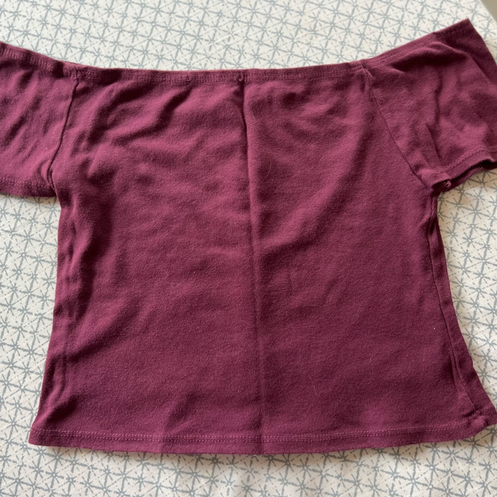 Brandy Melville Off Shoulder Top